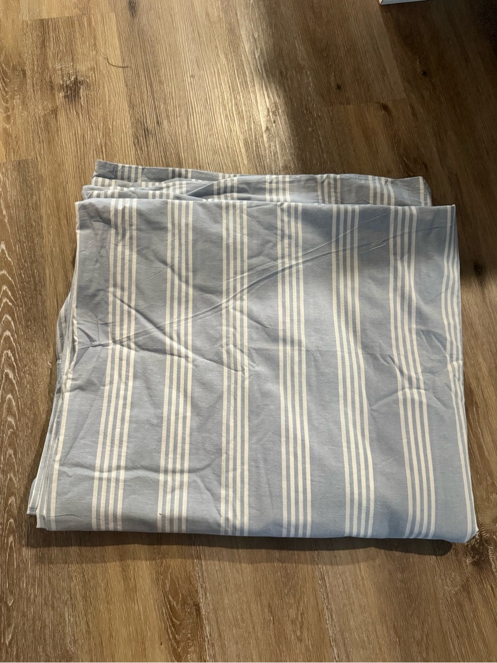 Brand New Never Used Blue and White Striped King Sized 100% Cotton Duvet Cover